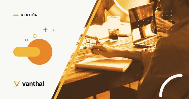 Portada del artículo «Planilla de Excel o sistema de gestión: cuándo conviene cambiar»
